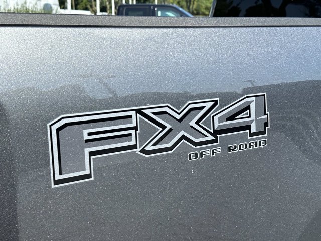 New 2026 Ford F250 Lariat w/ Black Appearance Package AWD/4WD image 13