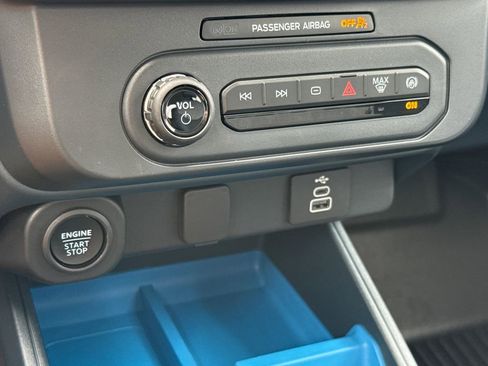 Used 2025 Ford Maverick XLT image 21