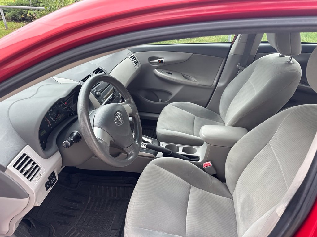 Used 2010 Toyota Corolla FWD image 8