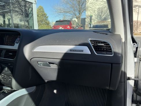 Used 2010 Audi A4 2.0T Premium image 30