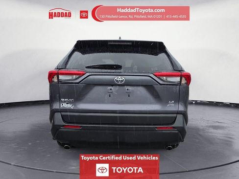 Certified 2024 Toyota RAV4 LE AWD/4WD image 4