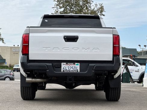 Used 2024 Toyota Tacoma SR RWD image 5
