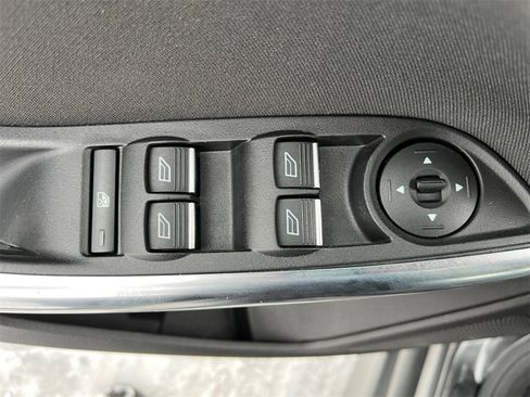 Used 2017 Ford Focus ST image 18