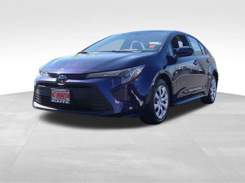 Used 2024 Toyota Corolla LE image 8
