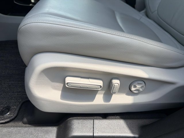 Used 2025 Honda Odyssey EX-L image 9