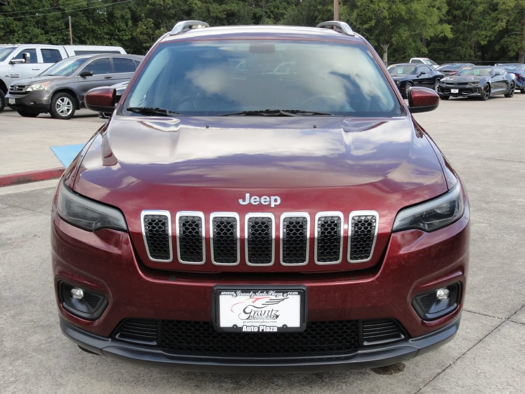 Used 2019 Jeep Cherokee Latitude Plus FWD image 2