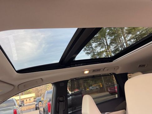 Used 2023 INFINITI QX60 Luxe w/ Performance Audio Package image 23