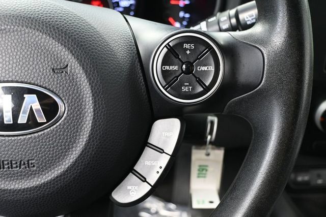 Used 2015 Kia Soul + FWD image 20