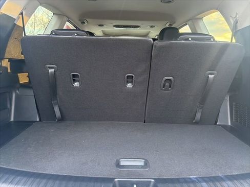 Certified 2024 Kia Telluride EX w/ EX Captain's Chair Package image 12