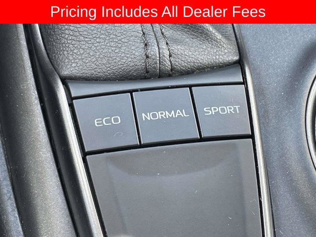 Used 2024 Toyota Camry SE FWD image 32