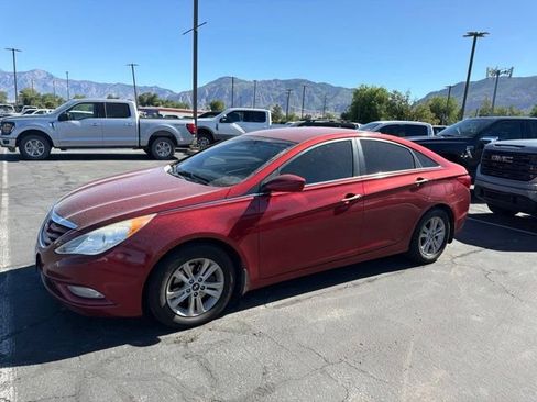 Used 2013 Hyundai Sonata GLS w/ Popular Equipment Pkg FWD image 2