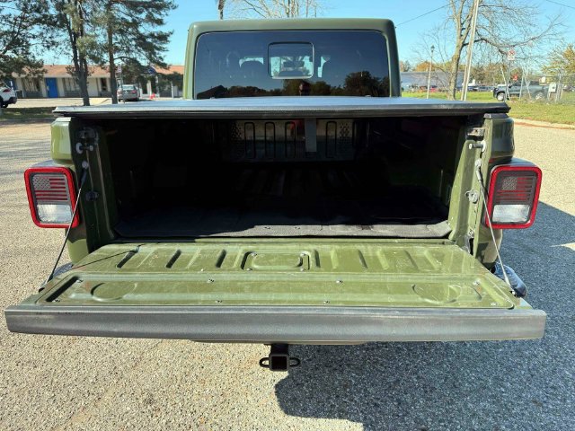 Used 2022 Jeep Gladiator Mojave AWD/4WD image 10