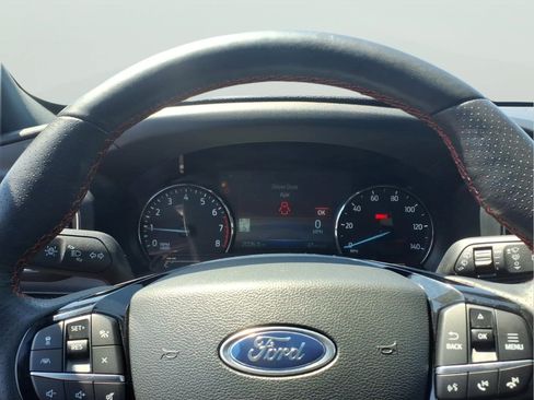 Used 2023 Ford Explorer ST-Line AWD/4WD image 20
