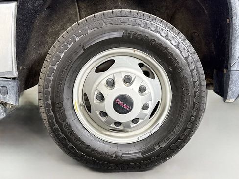 Used 2021 GMC Sierra 3500 2WD Crew Cab w/ Convenience Package image 26