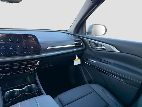 New 2026 Chevrolet Traverse LT w/ Midnight/Sport Edition image 22