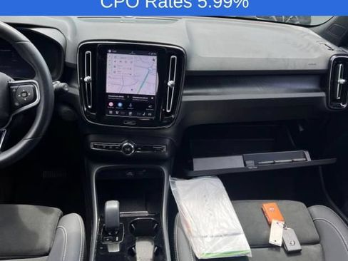 Used 2023 Volvo XC40 Recharge Ultimate w/ Protection Package Premier AWD/4WD image 11