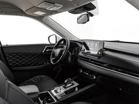 Used 2022 Mitsubishi Outlander SEL image 24