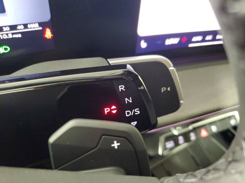 New 2026 Audi Q3 quattro 2.0T AWD/4WD image 31