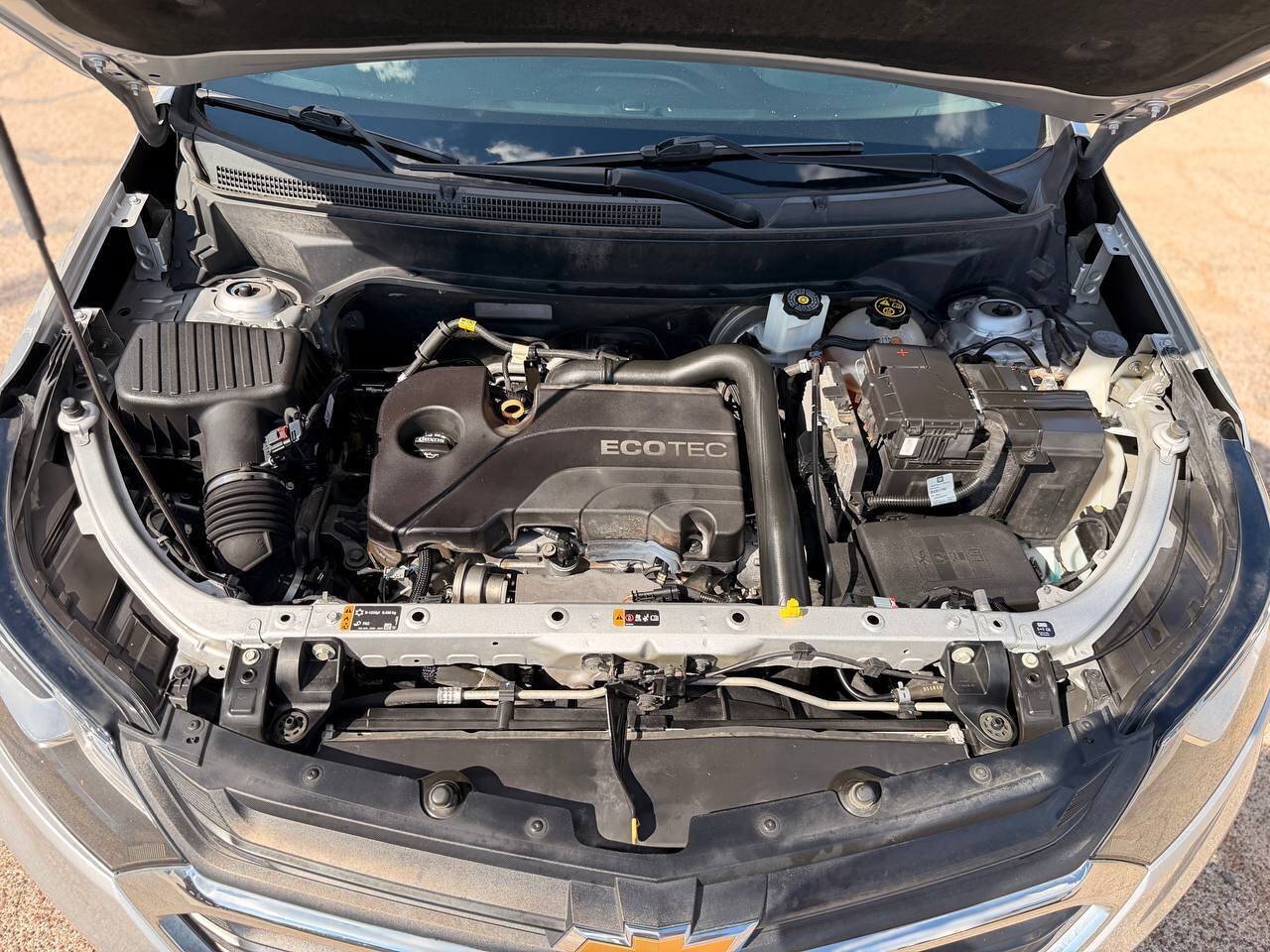Used 2019 Chevrolet Equinox LS FWD image 28