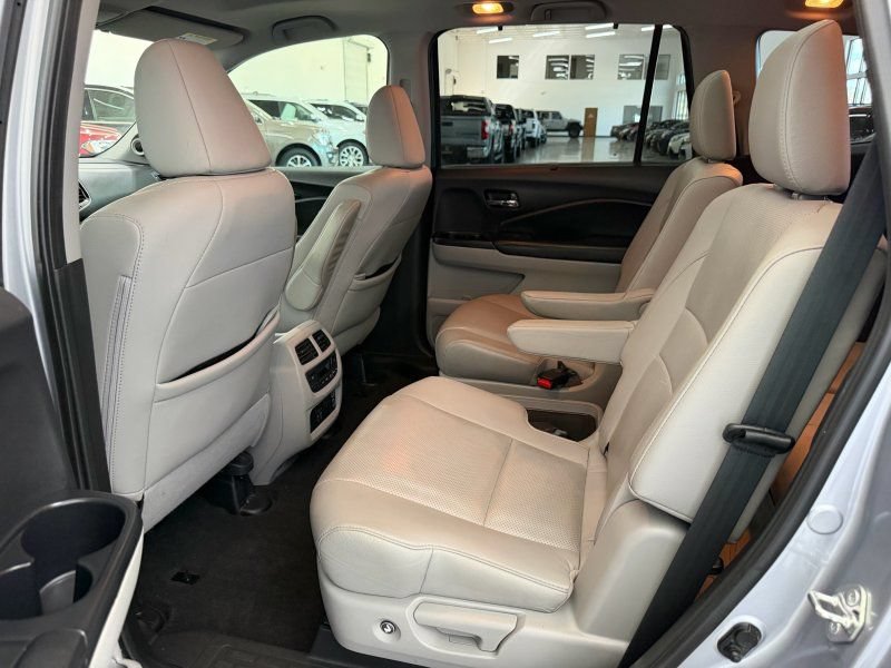 Used 2019 Honda Pilot Elite image 17