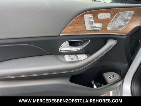 New 2025 Mercedes-Benz GLS 450 4MATIC image 17