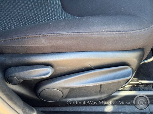 Used 2021 Jeep Cherokee Latitude image 13