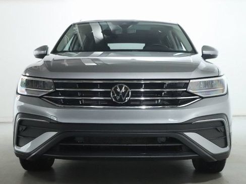 Certified 2022 Volkswagen Tiguan SE AWD/4WD image 5