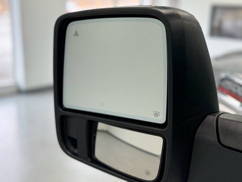 Used 2024 RAM 2500 Laramie image 13