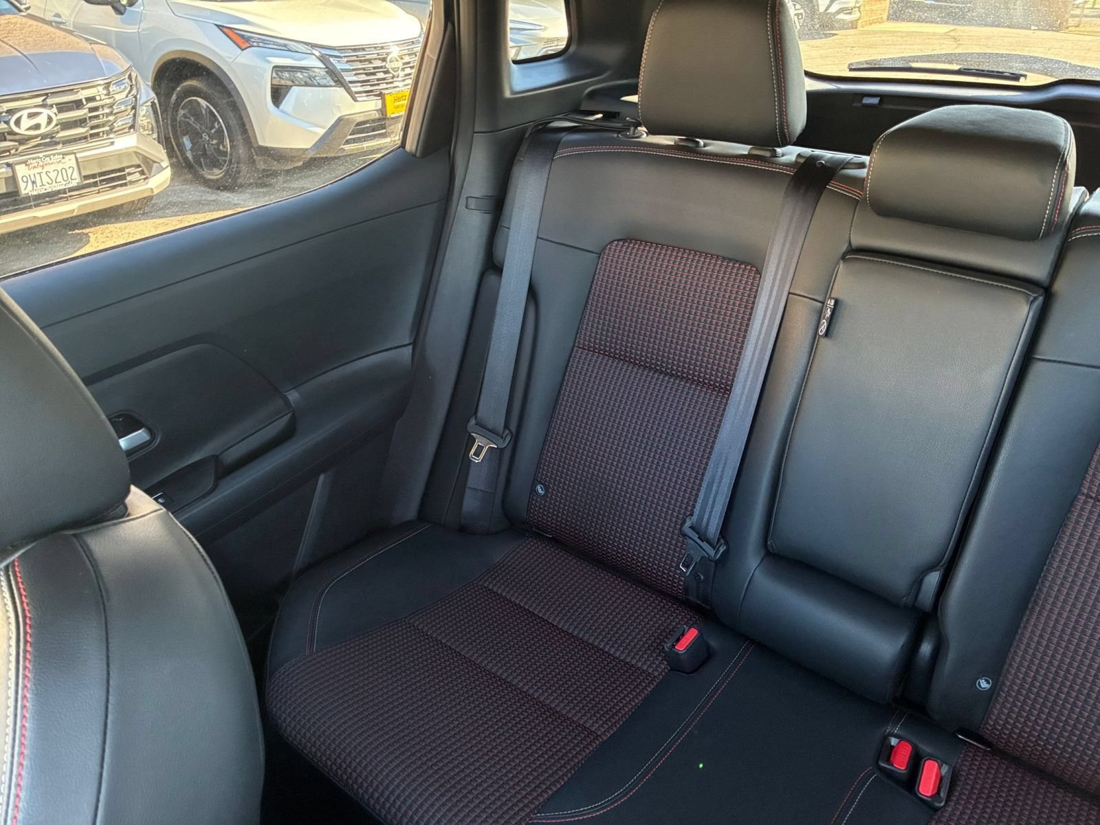 Used 2026 Nissan Kicks SR FWD image 39