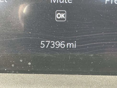 Used 2024 Jeep Grand Cherokee Limited image 36