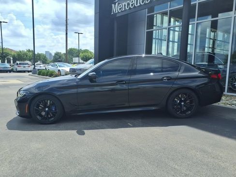 Used 2021 BMW M550i xDrive w/ Executive Package AWD/4WD image 3
