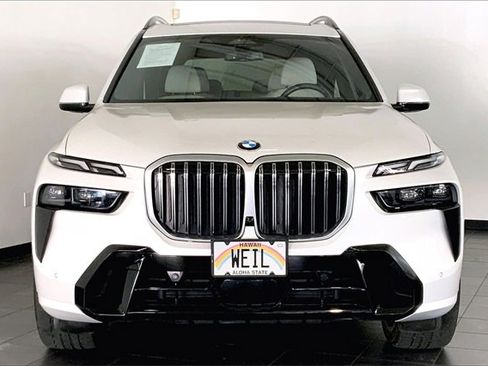 Certified 2023 BMW X7 xDrive40i w/ M Sport Package image 3