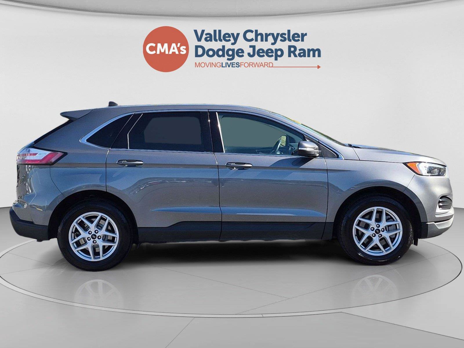 Used 2024 Ford Edge SEL AWD/4WD image 6