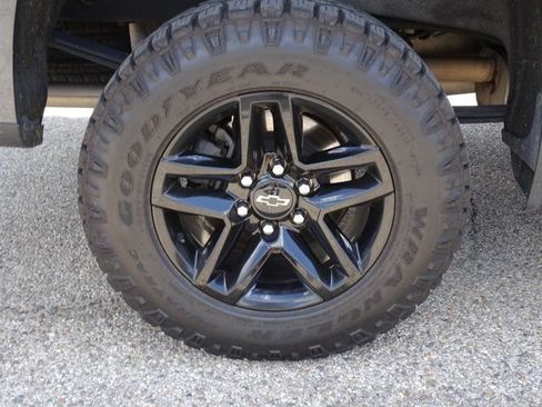Used 2021 Chevrolet Silverado 1500 LT Trail Boss w/ Bed Protection Package AWD/4WD image 28