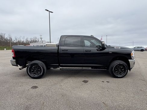 Used 2024 RAM 2500 Tradesman w/ Chrome Appearance Group image 6