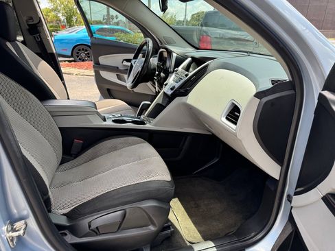 Used 2014 Chevrolet Equinox LT w/ Driver Convenience Package image 11