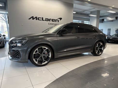 Used 2025 Audi RS Q8 performance image 2