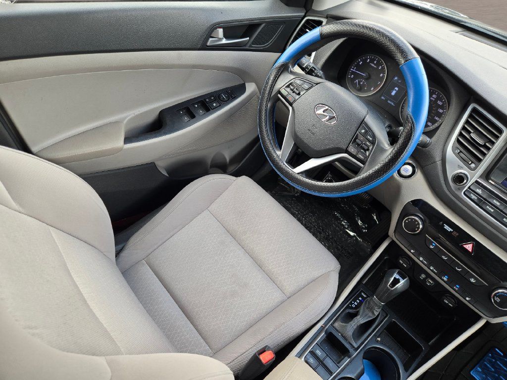 Used 2016 Hyundai Tucson Sport FWD image 17
