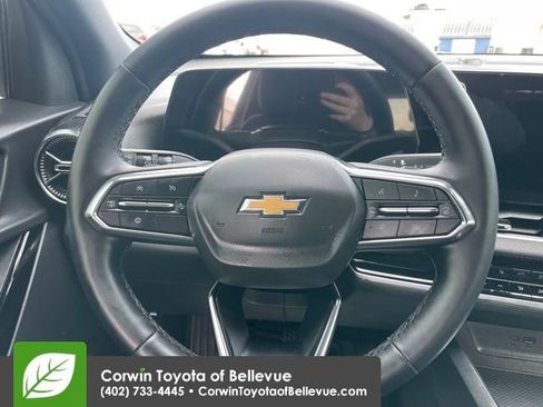 Used 2026 Chevrolet Equinox LT w/ Convenience Package II AWD/4WD image 14