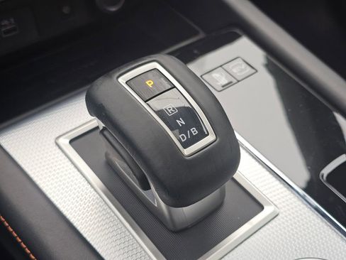 New 2025 Mitsubishi Outlander SEL image 24