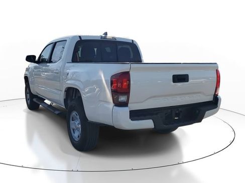 Used 2022 Toyota Tacoma SR w/ SR Convenience Package image 5