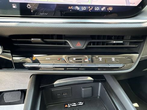 Certified 2024 Buick Envision Preferred AWD/4WD image 27