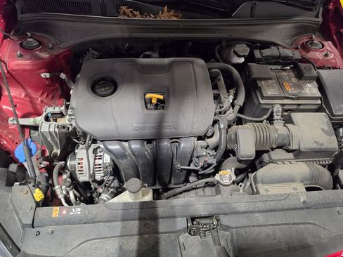 Used 2023 Kia Forte LXS w/ LXS Technology Package FWD image 9