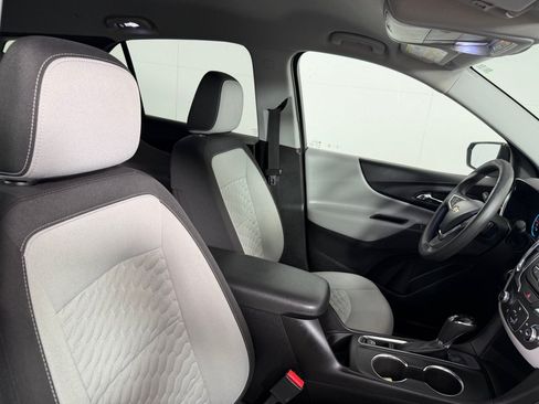 Used 2021 Chevrolet Equinox LT FWD image 22