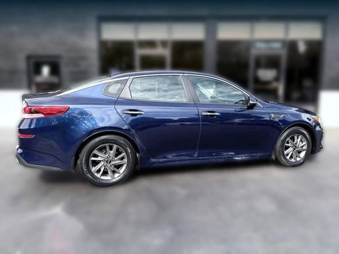 Used 2019 Kia Optima LX image 5