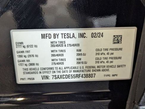 Used 2024 Tesla Model X image 57