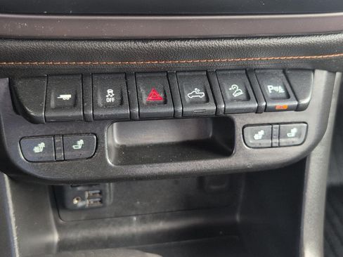 Certified 2021 GMC Canyon AT4 AWD/4WD image 30
