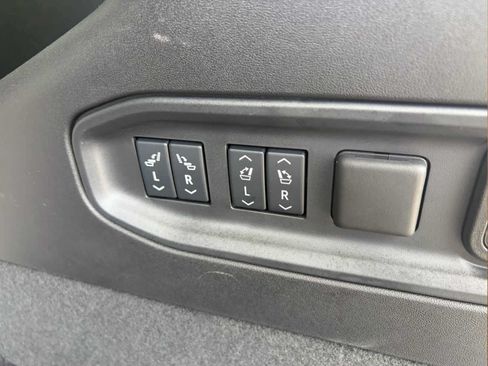 Used 2026 Cadillac Vistiq Sport AWD/4WD image 29