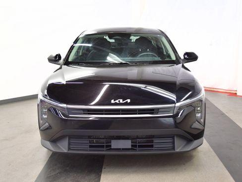 Used 2025 Kia K4 FWD image 3