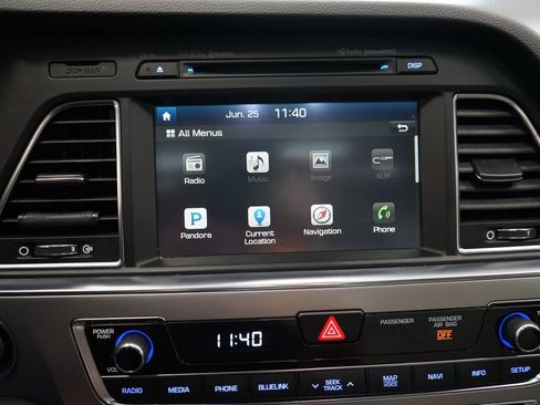 Used 2017 Hyundai Sonata Limited w/ Ultimate Package 04 FWD image 39
